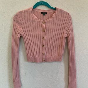 Wild fable pink cropped sweater, size medium